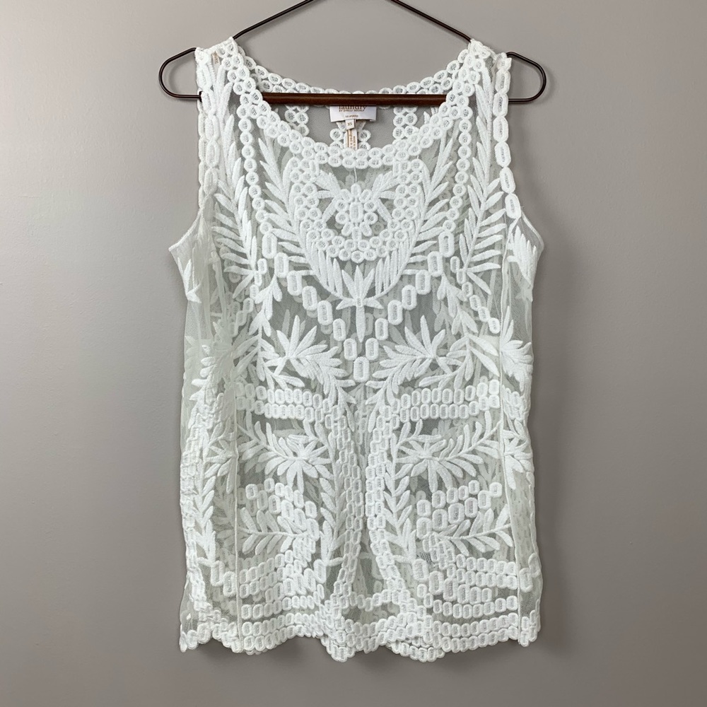 3/$10 !!! LAUNDRY By Shelli Segal Sheer White Lacy Top
